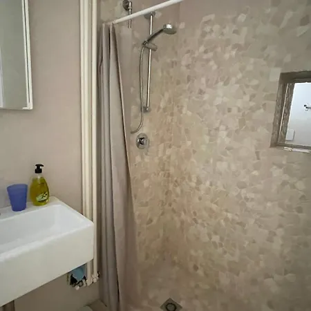 Apartman Grazioso E Caratteristico Bilocale *